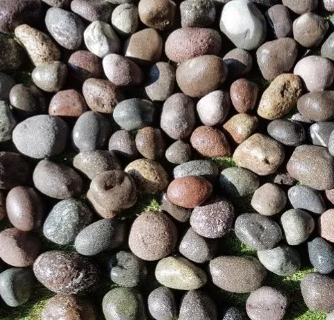 Huevillo Canto Rodado, piedra decorativa para jardín